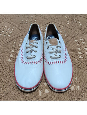 Keds Women's Champion Pennant sneakers  US 10 Leather White/Red Stitching
